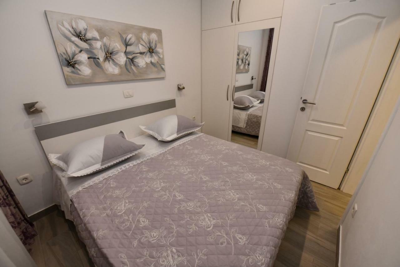 Apartment Cecilija 锡尼 外观 照片