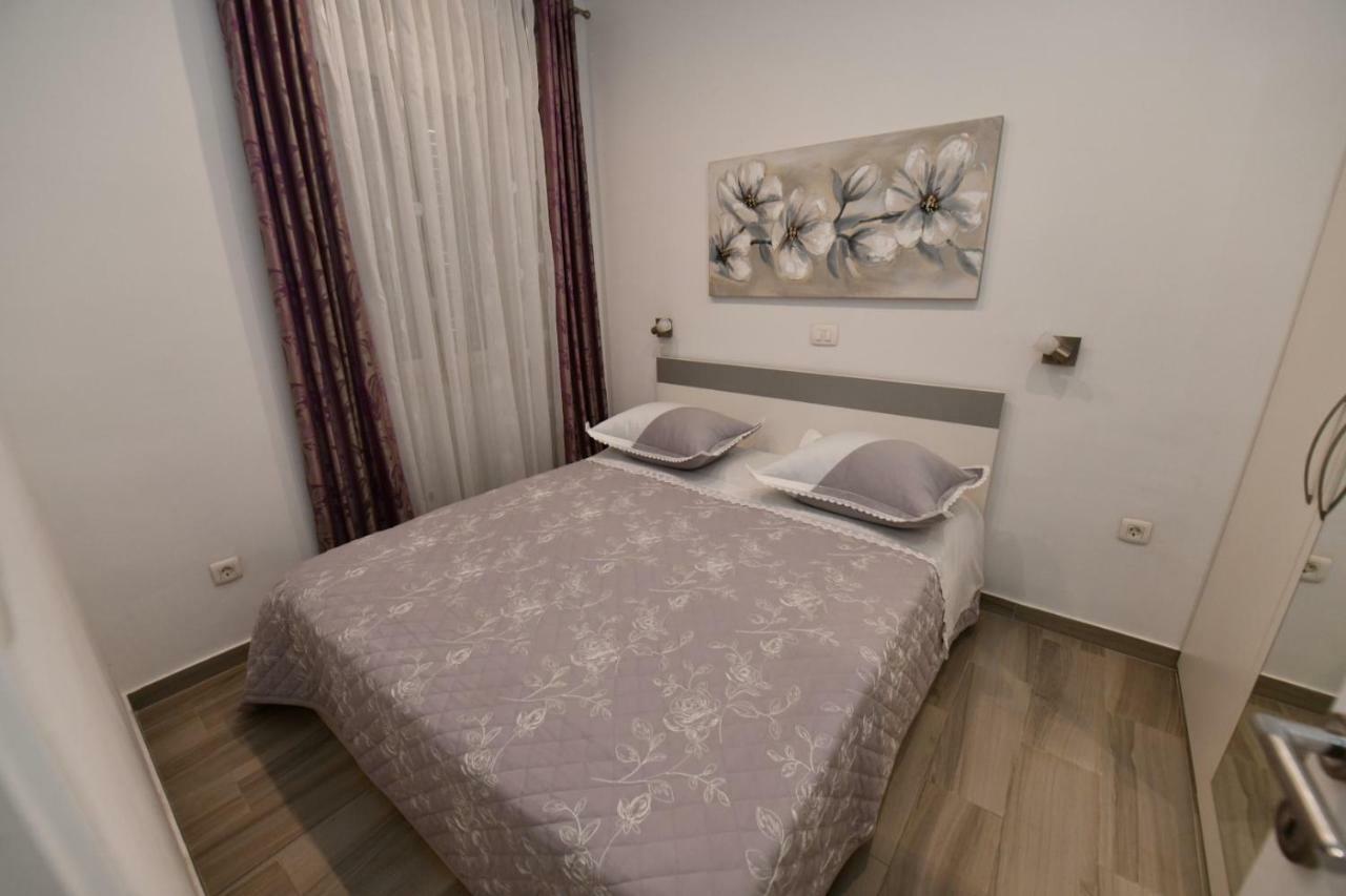 Apartment Cecilija 锡尼 外观 照片